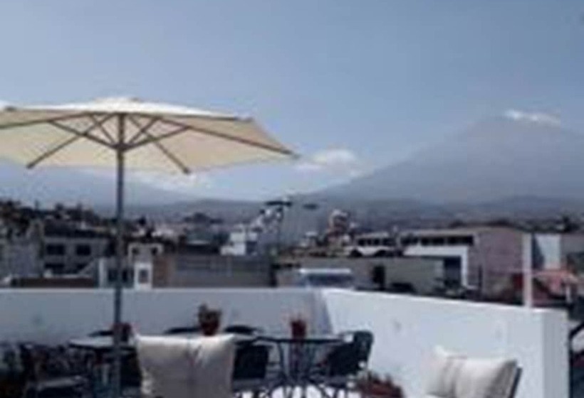 اتاق خانوادگی, La Casa De Ana Peru