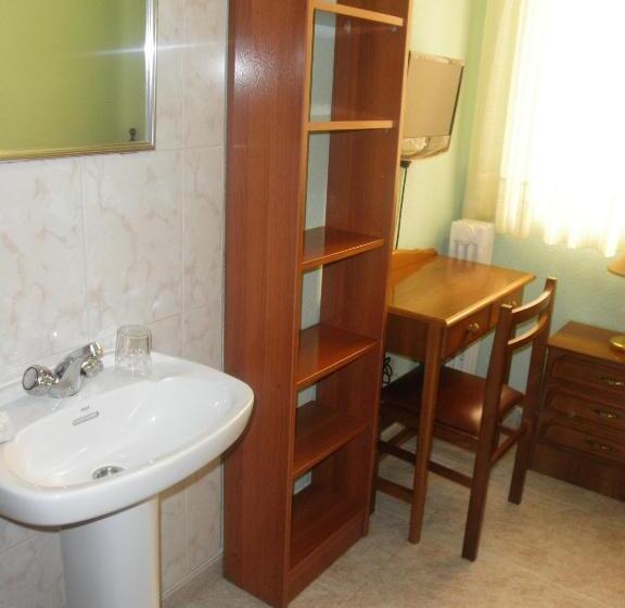 اتاق استاندارد یک تخته با سرویس بهداشتی مشترک, Hostal Los Andes