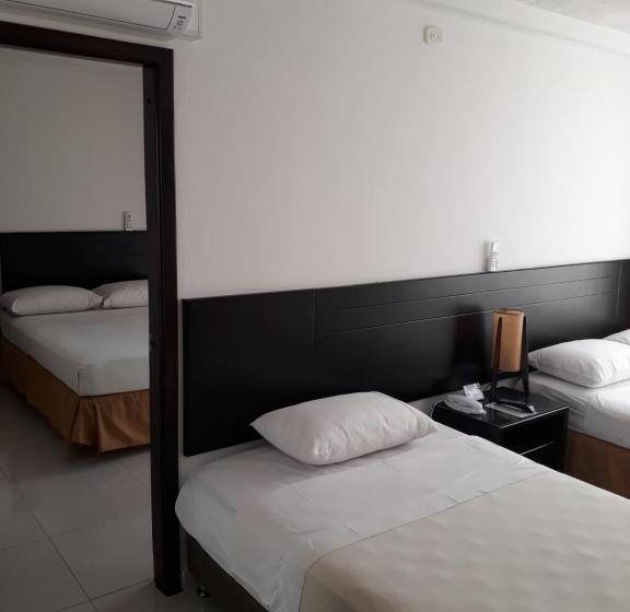 标准三人间, Alhambra Torre B