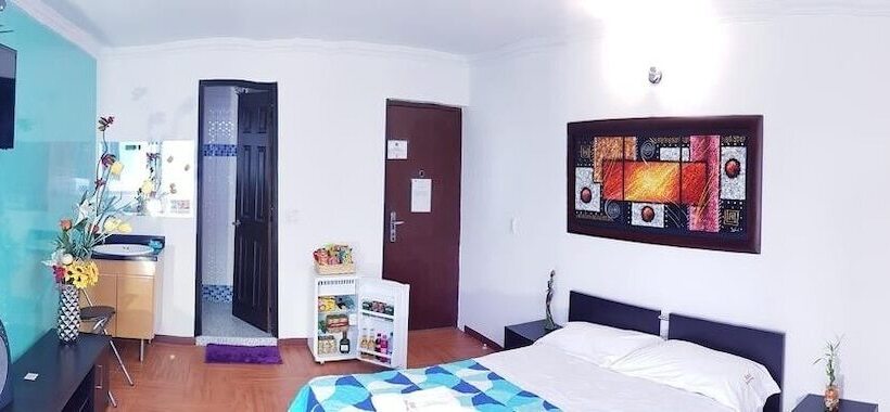 חדר משפחתי, Barcelona Chinauta