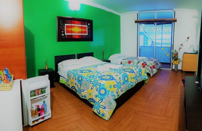 חדר משפחתי, Barcelona Chinauta