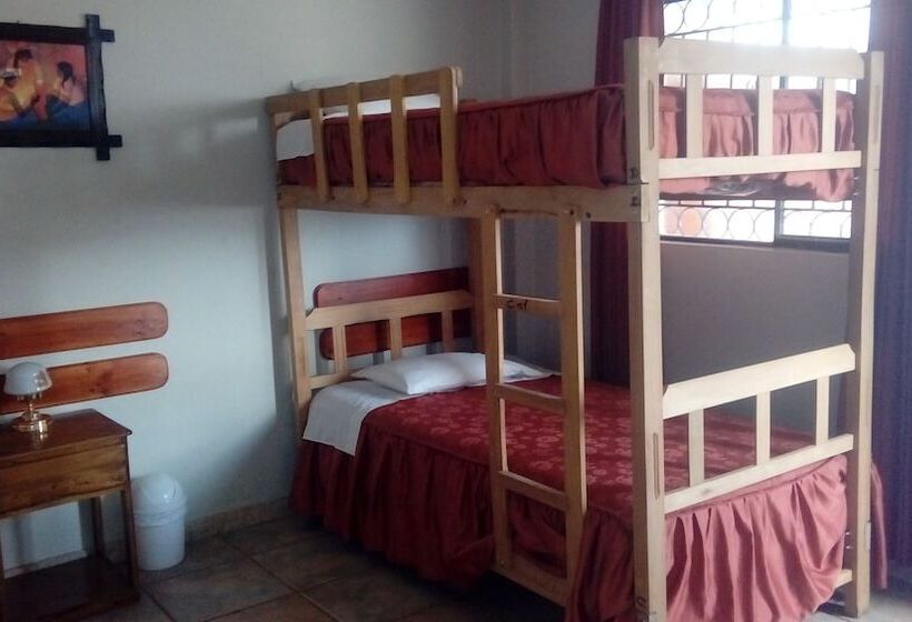 تختخواب در اتاق مشترک, Buen Pastor   Hostel