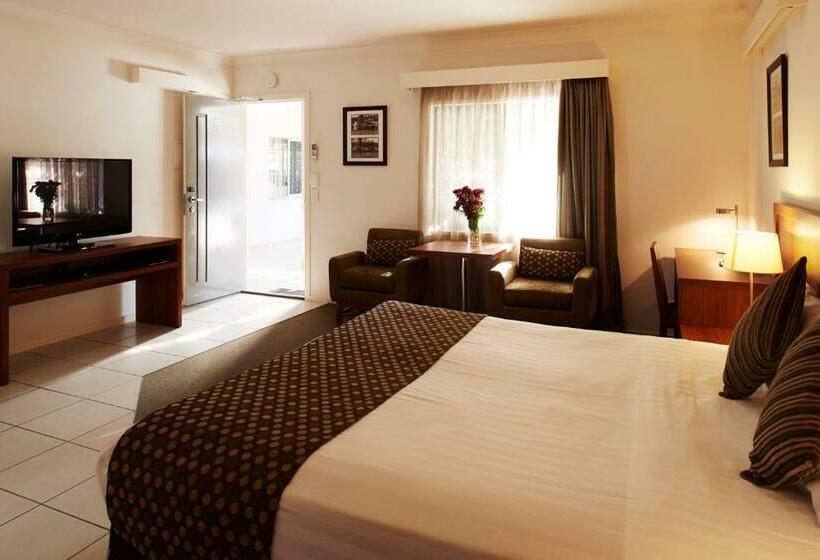 Люкс Повышенной Комфортности, Chinchilla Downtown Motor Inn