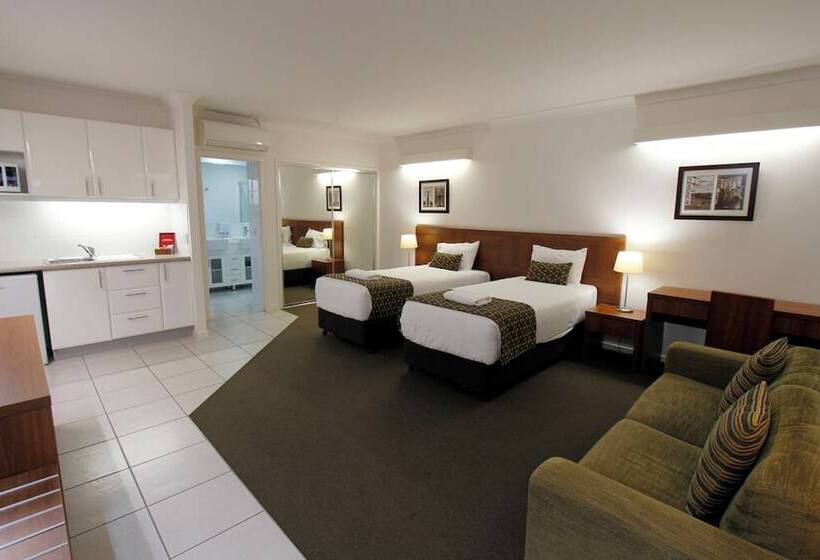 デラックススイート, Chinchilla Downtown Motor Inn