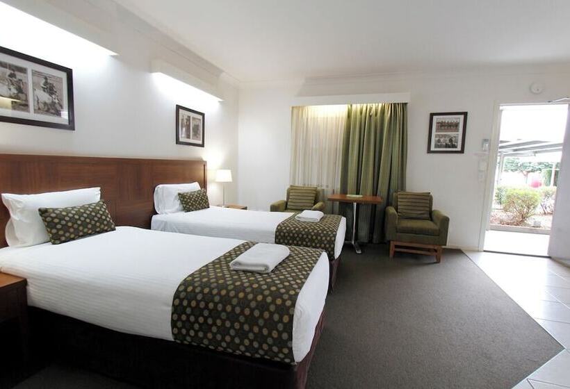 Люкс 2 Спальни, Chinchilla Downtown Motor Inn