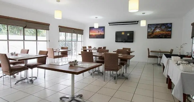 キングサイズベッドのエクゼクティブ, Chinchilla Downtown Motor Inn