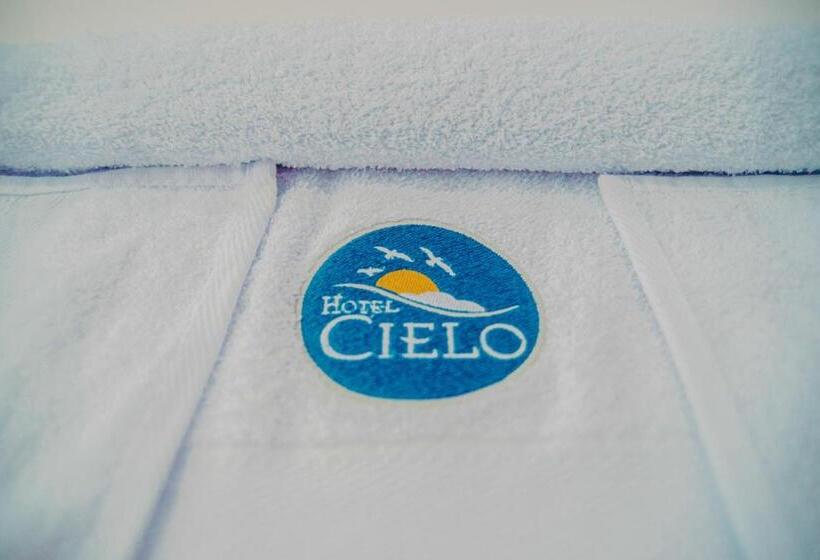 חדר משפחתי, Cielo Tarapoto