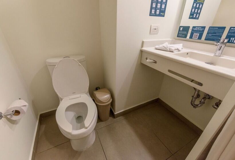 Номер Стандарт, City Express Junior By Marriott Bogota Aeropuerto