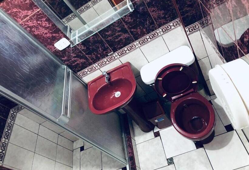 Familienzimmer, Colquewasi