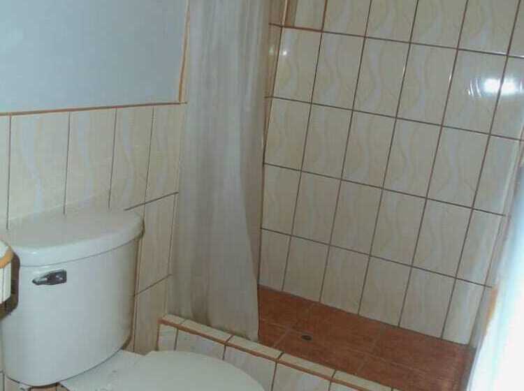 스탠다드 룸, Hostal Boulevard