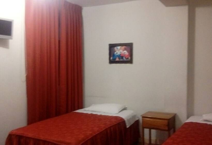اتاق استاندارد سه نفره, Buen Pastor   Hostel