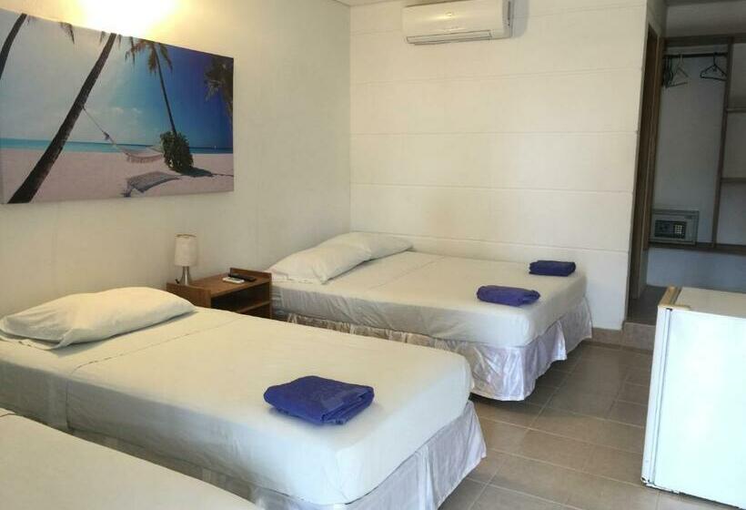 اتاق استاندارد چهار تخته, La Fragata