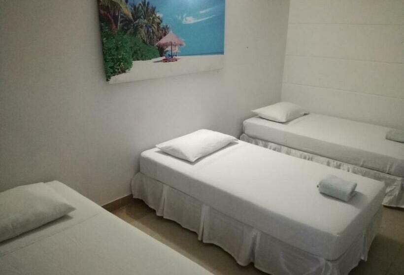 اتاق استاندارد چهار تخته, La Fragata