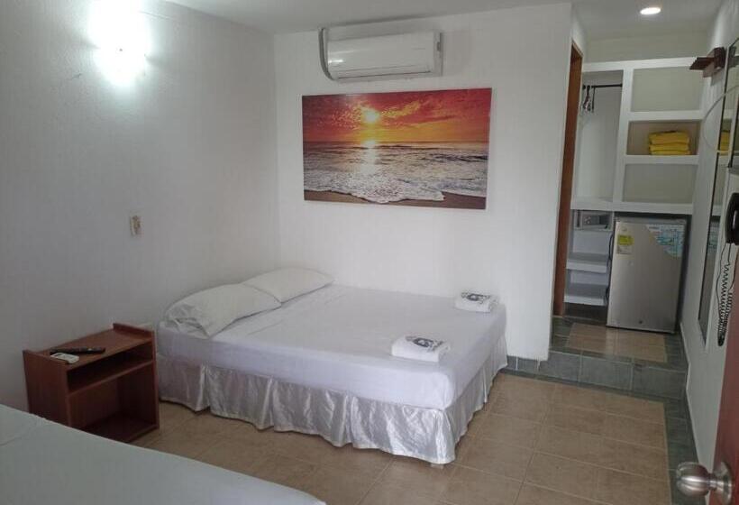 اتاق خانوادگی, La Fragata