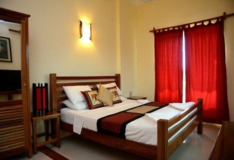 غرفة قياسية, Mea Culpa Kampot