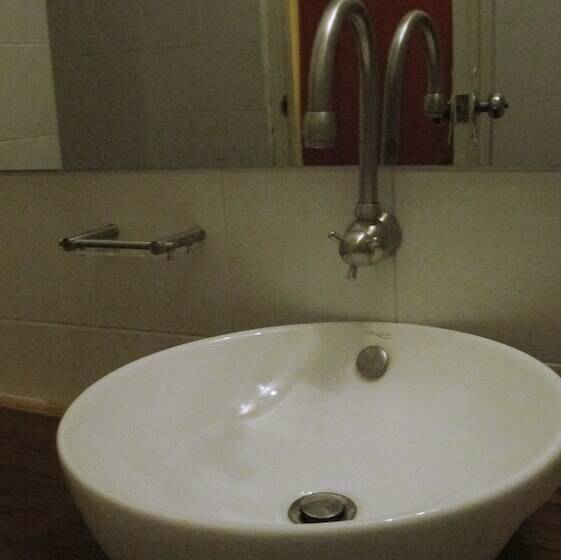 غرفة قياسية, Mea Culpa Kampot