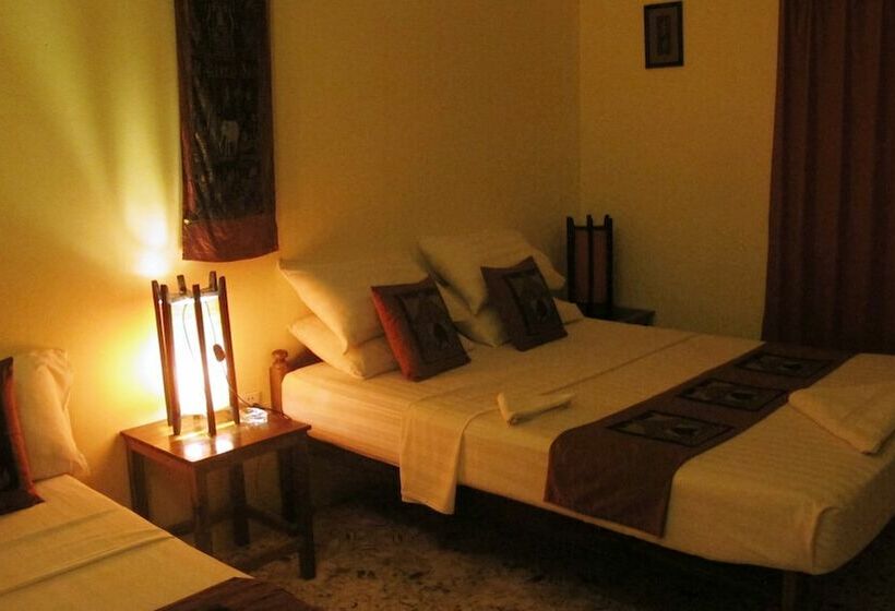 غرفة قياسية, Mea Culpa Kampot