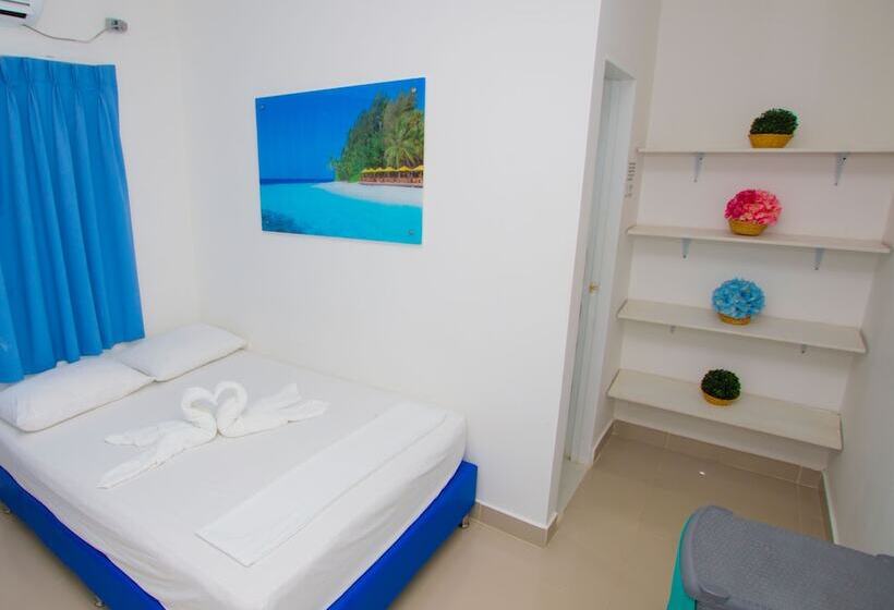 标准三人间, Palma Linda