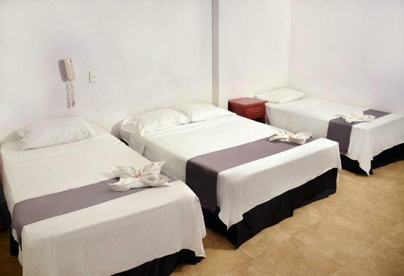 Üç Kişilik Standart Oda, Plaza Ventura