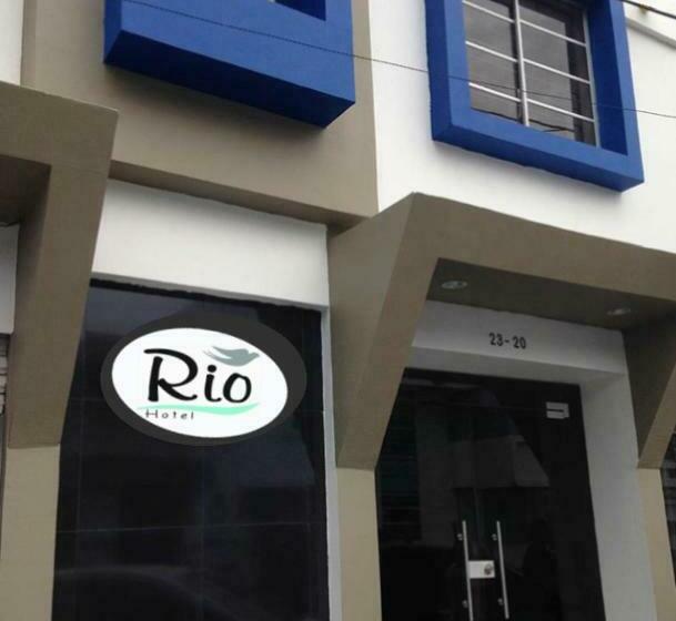 اتاق استاندارد یک نفره, Rio Hotel Montería