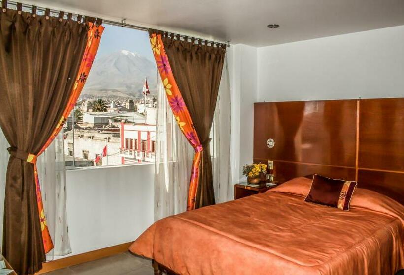 스탠다드 룸, Tikary