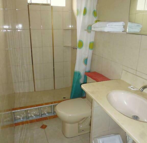 标准间, Tinkus Inn