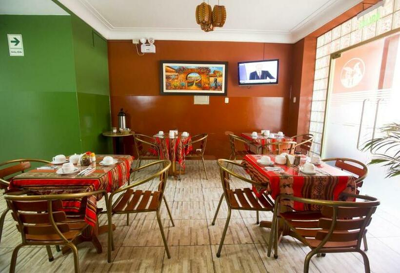 标准间, Tinkus Inn