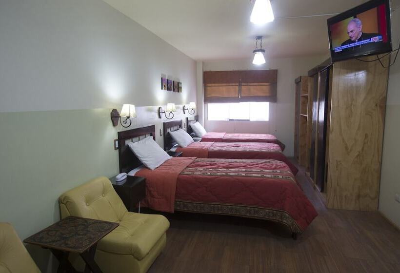 标准三人间, Tinkus Inn