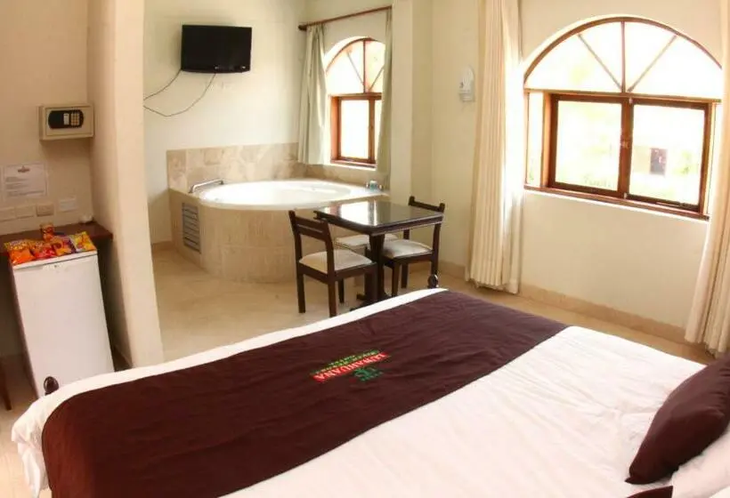 Juniorsviitti, Lunahuana River Resort