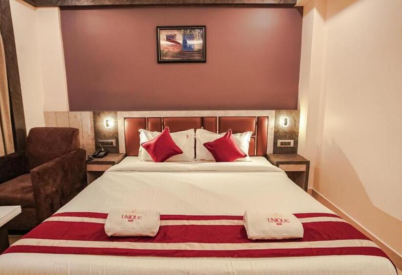 Номер Deluxe, New Unique Inn