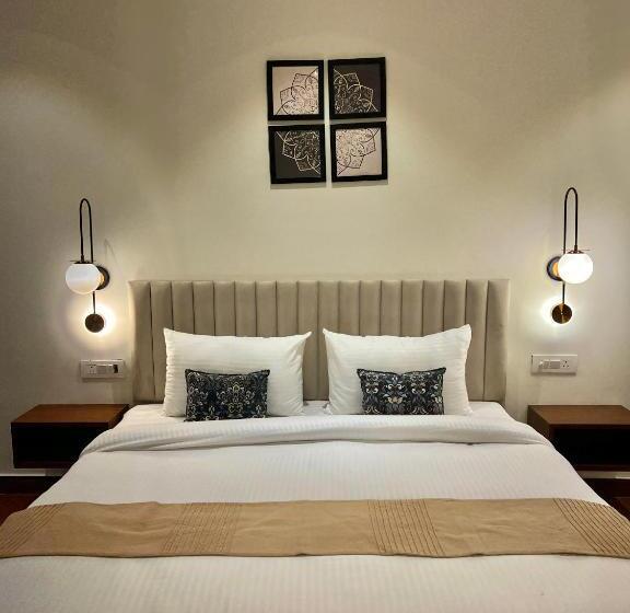 اتاق استاندارد, The Lake Hill   Ridge