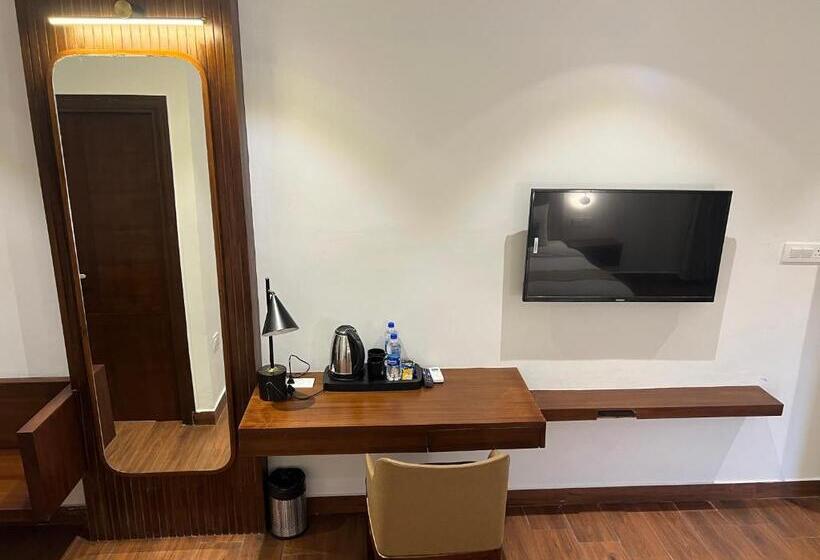 اتاق استاندارد, The Lake Hill   Ridge