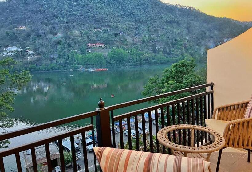 اتاق استاندارد با بالکن, The Lake Hill   Ridge