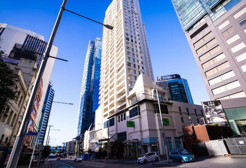 اتاق استاندارد چهار تخته با چشم‌انداز دریا, Garden Hostel