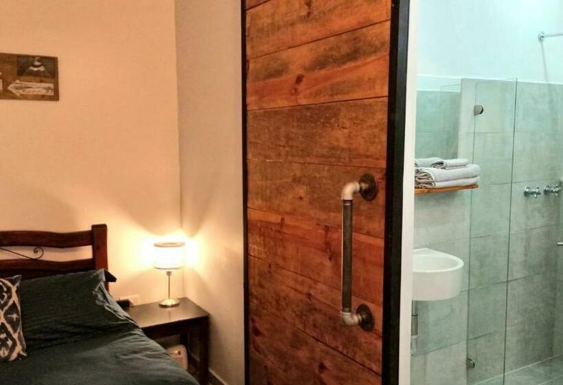 اتاق استاندارد, El Caracol