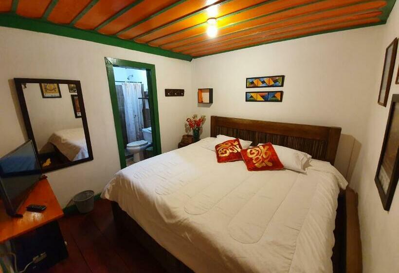 带大床的标准间, Hostal Estrella De Agua