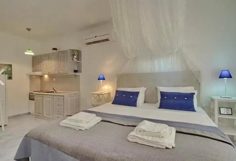 Deluxe-studio, Aloe Luxury Apartments & Suites