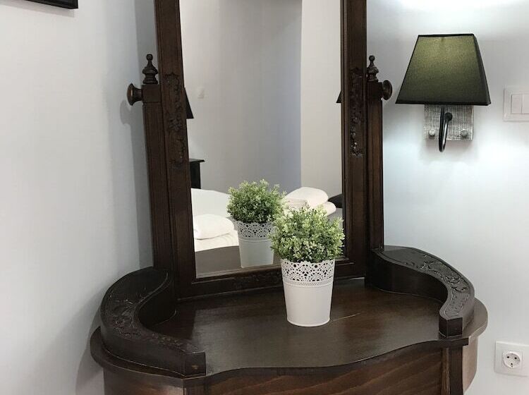 اتاق لوکس, Aloe Luxury Apartments & Suites