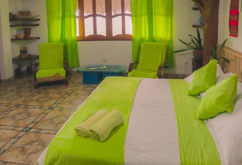חדר קומפורט לשלושה, Eco Hotel El Refugio De La Floresta
