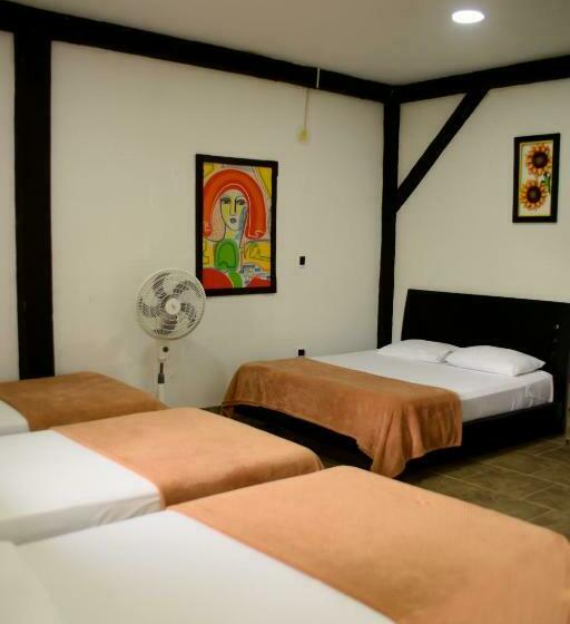 スタンダード４人部屋, Finca Hotel Loma Verde