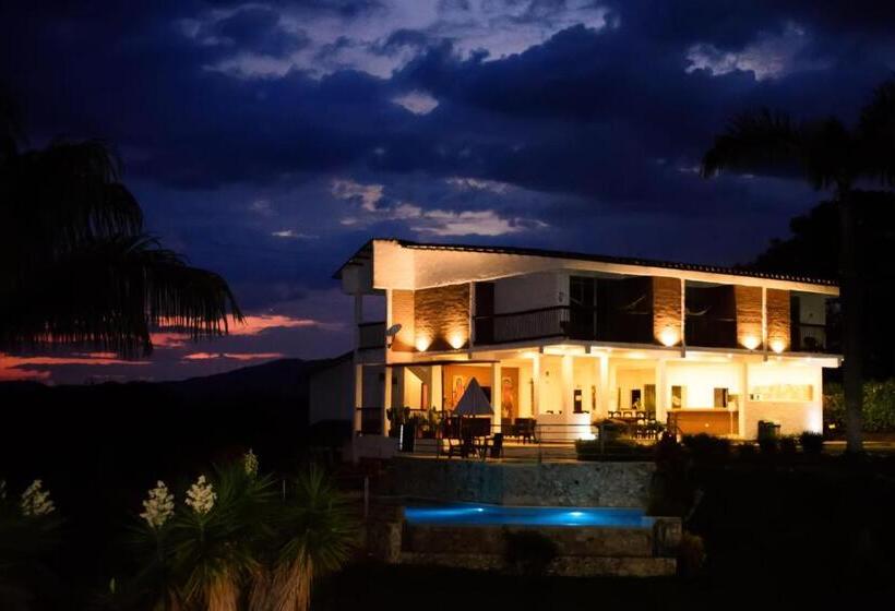 プレミアム４ベッドルーム, Finca Hotel Loma Verde