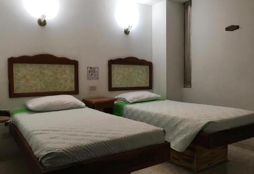 스탠다드 룸, Armont