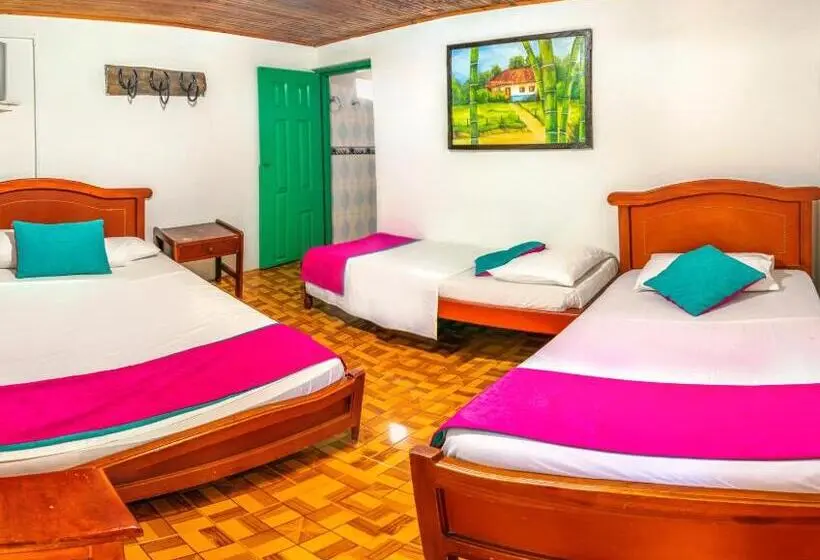 Standard Kolmen Hengen Huone, Finca Hotel El Tizon