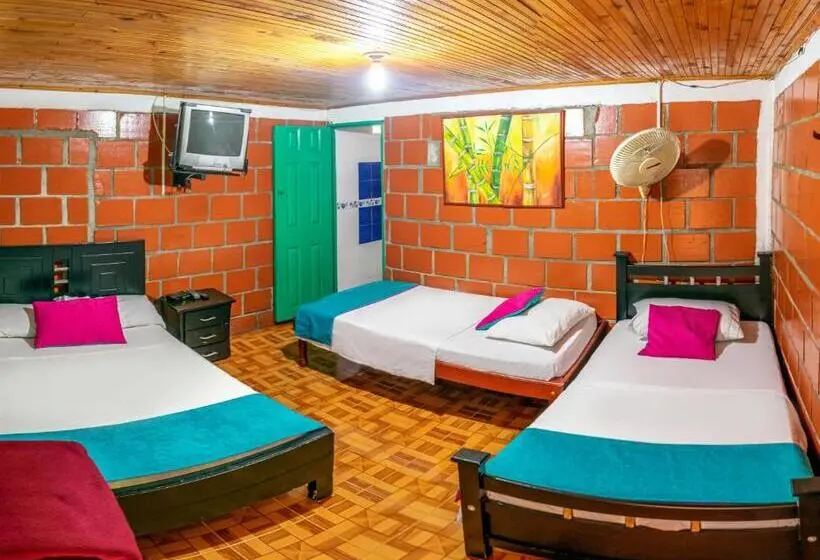 Standard Kolmen Hengen Huone, Finca Hotel El Tizon