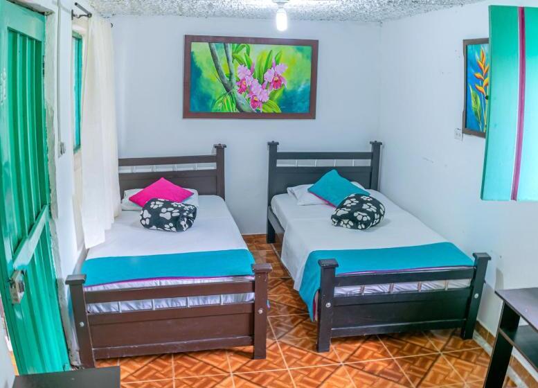 Quarto Quádruplo Estandar, Finca Hotel El Tizon
