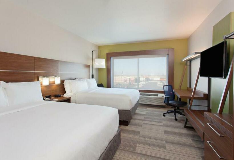 Номер Стандарт Адаптированный для Инвалидов, Holiday Inn Express & Suites   Brigham City   North Utah, An Ihg