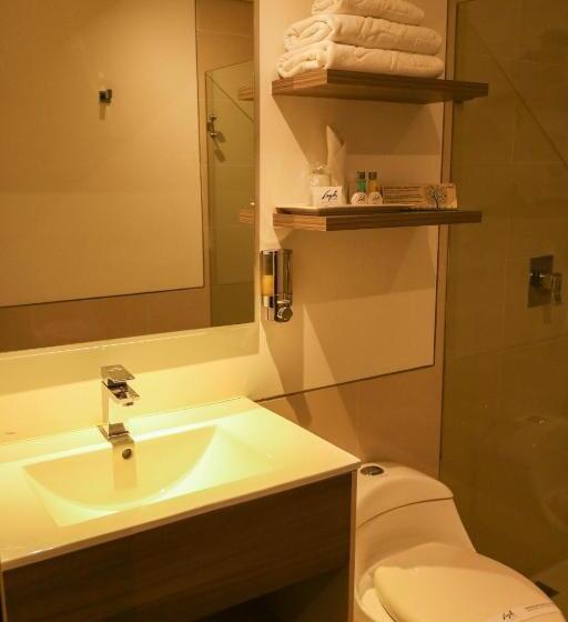 Quarto Superior com Hidromassagem, Loyds