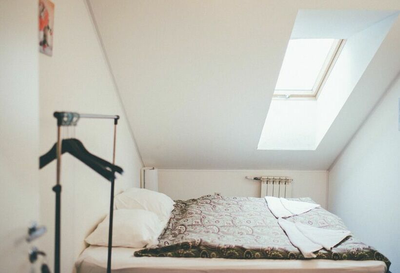 스탠다드 룸 공동 욕실, Roof Hostel