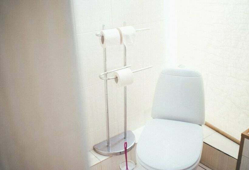 스탠다드 룸 공동 욕실, Roof Hostel