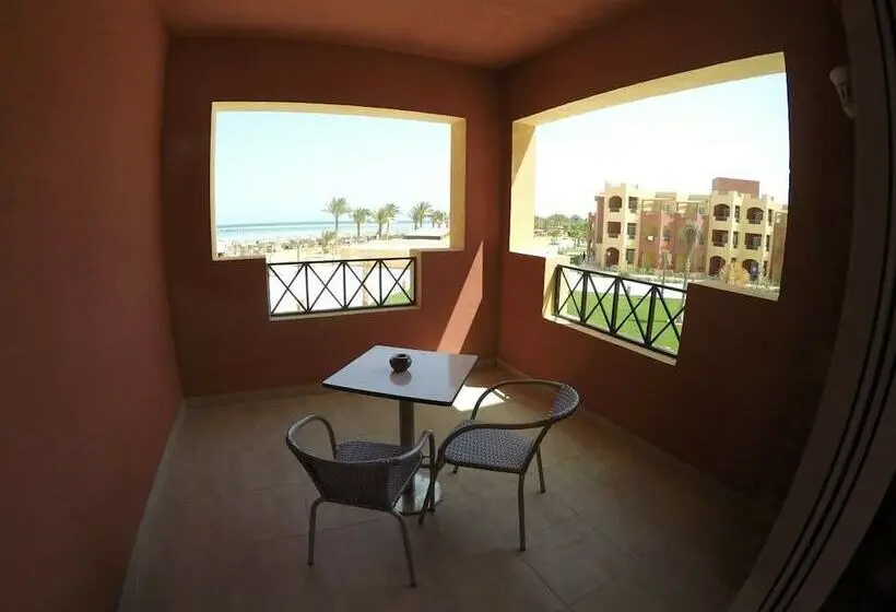 سوئیت رویال, Casa Mare Resort